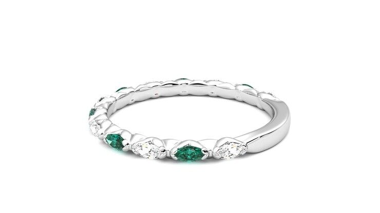 Taylor & Hart Laurel Wedding Ring 360 degree image 19