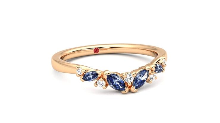 Taylor & Hart Wicklow Wedding Ring 360 degree image 4